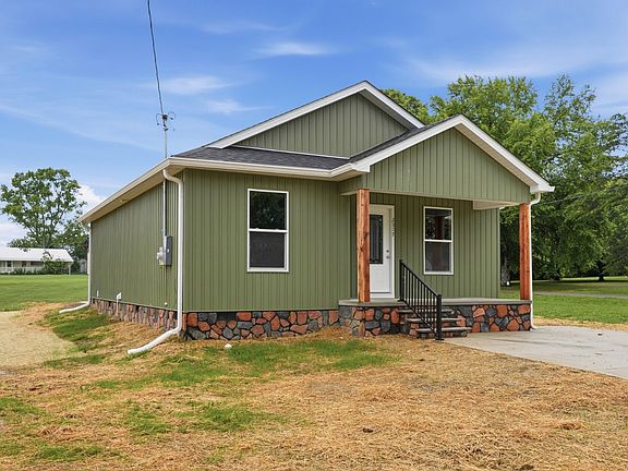 2nd image of 2317 E Lincoln St Lot 3