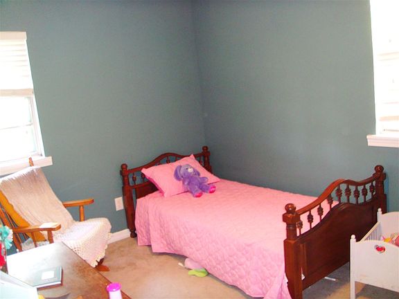 4th image of 116 East Dr