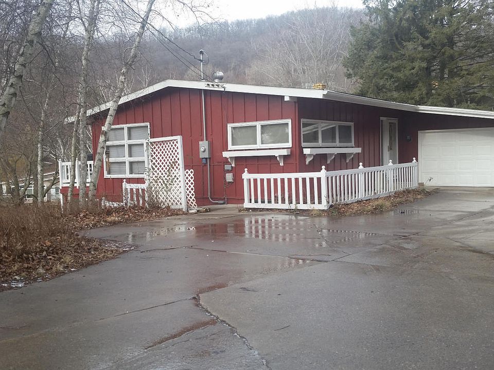 1st image of N1967 Wedgewood Dr E