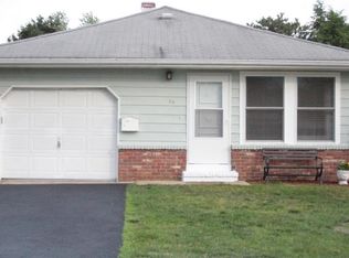10 Saint David Dr, Toms River, NJ