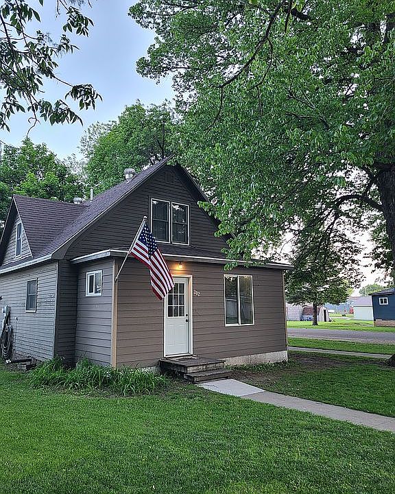 202 Pioneer Ave, Hayti, SD 57241 Zillow