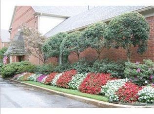 5173 N Racquet Club Pl, Memphis, TN 38117