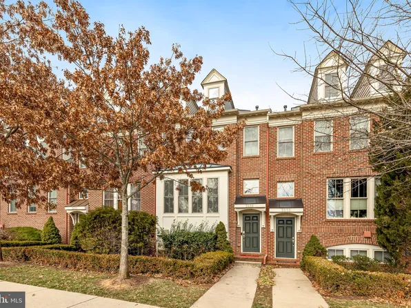 3535 S Four Mile Run Dr, Arlington, VA 22206