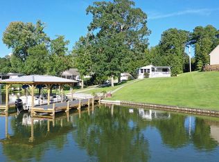 157 Southpoint Harbor Dr, Chappells, SC 29037