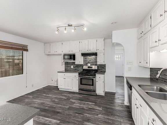 5th image of 801 E RUTH Avenue