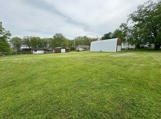E North Timberlake Ave, Effingham, IL 62401