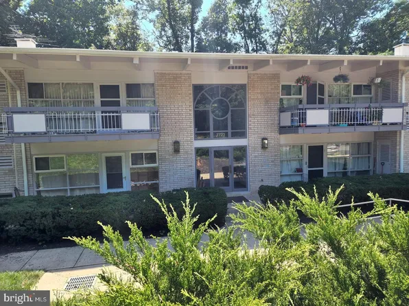 7723 Donnybrook Ct APT 105, Annandale, VA 22003
