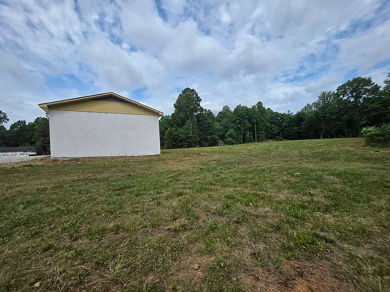 651 Gibson Rd — Photo 12