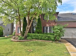 1386 Balmoral Ct, Aurora, IL 60502