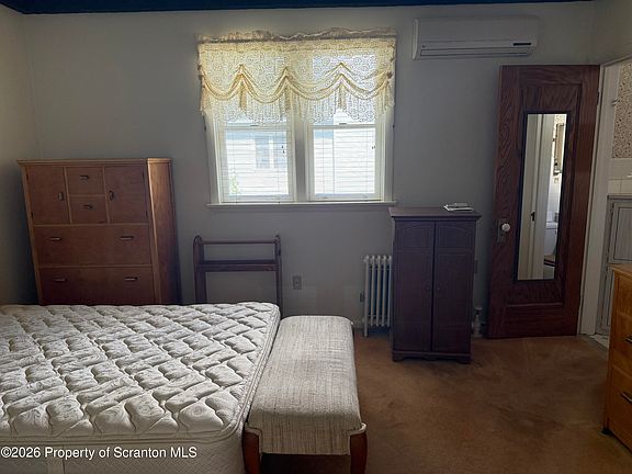 5th image of 423 Keystone Ave