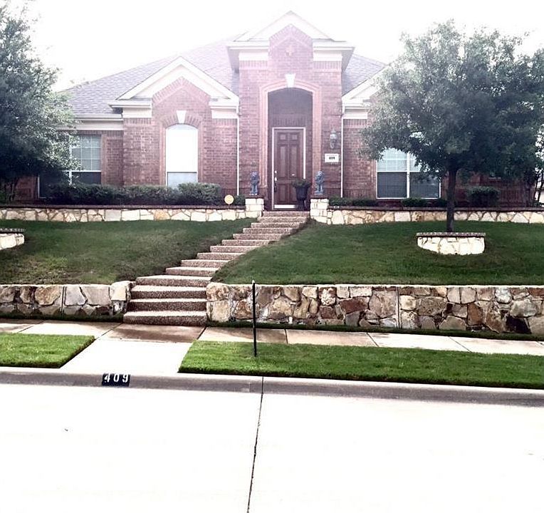 1st image of 409 Fairweather St