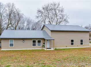 612 S Walnut St, Eldon, MO 65026