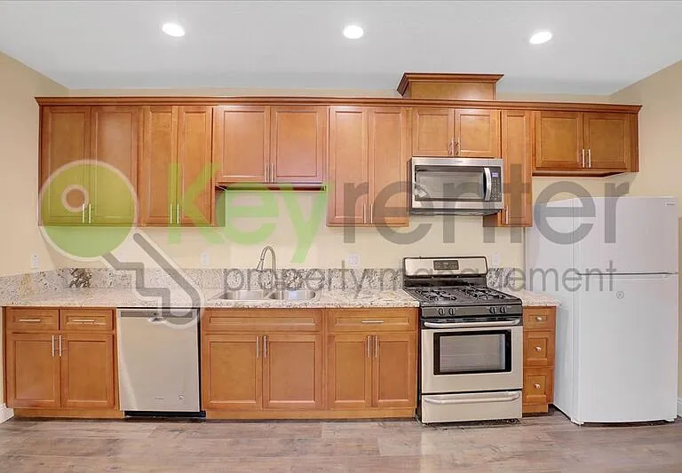 4015 May St — Photo 6