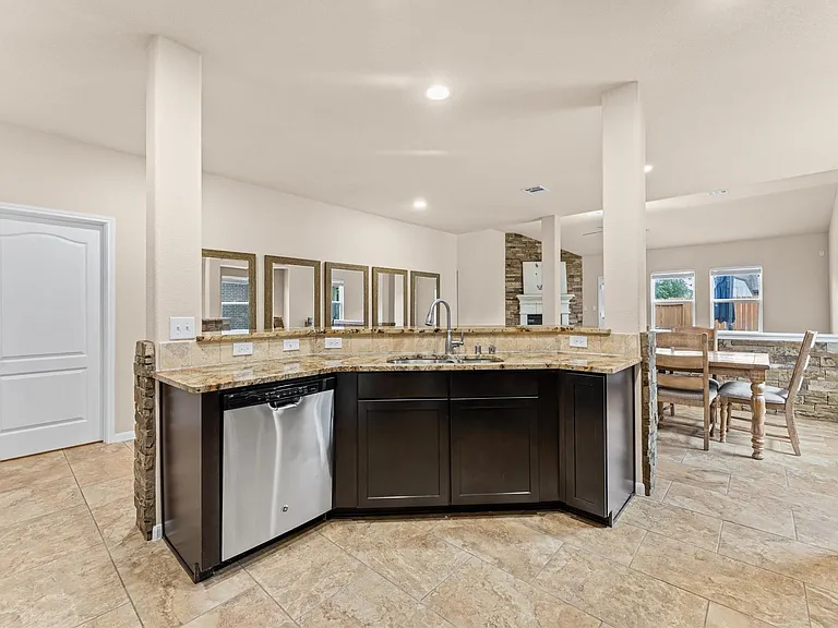 9974 Stone Creek Ln — Photo 13
