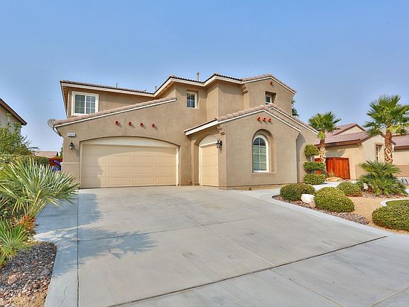 3rd image of 13028 Ysidro Ln