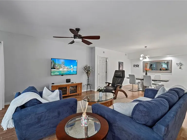 102 Tuscana Ct #901 — Photo 3