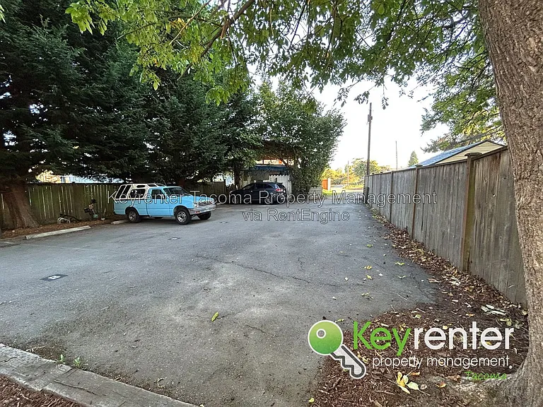 1408 S 14th St #6 — Photo 15