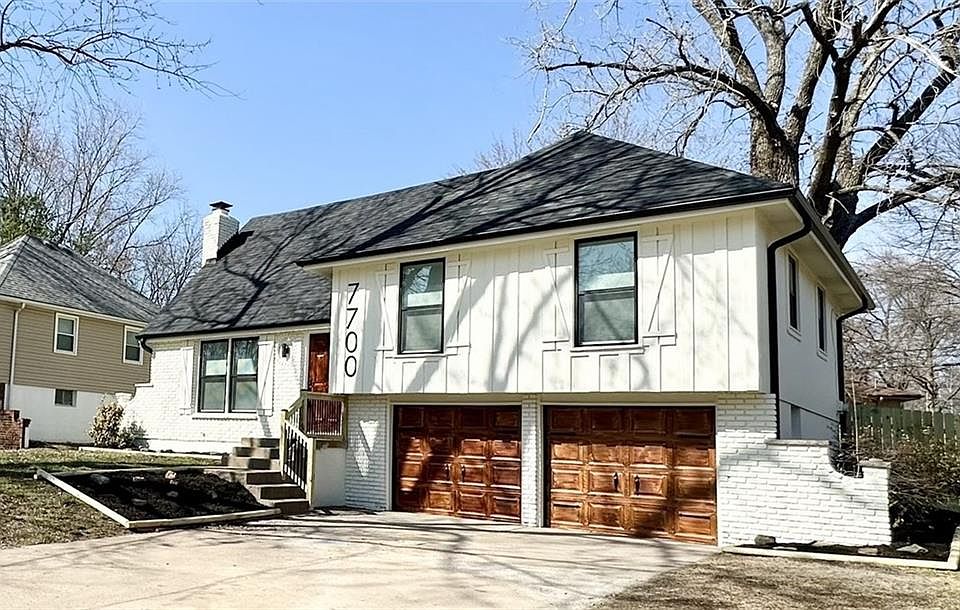 1st image of 7700 E 100th St