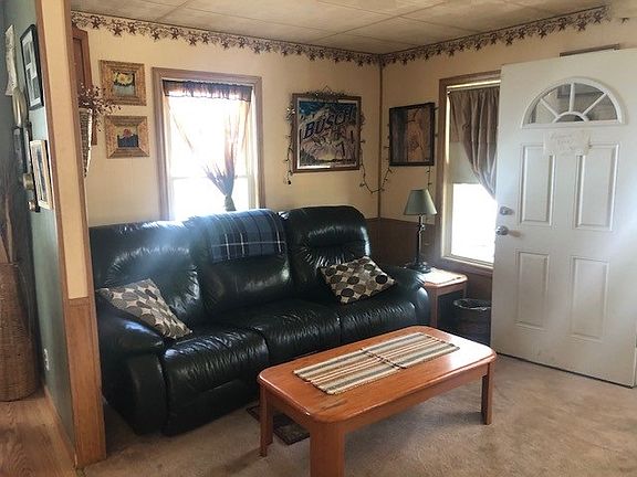 4th image of 12 Tamarack St