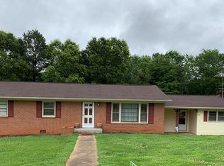 636 11th St, Gaffney, SC 29340