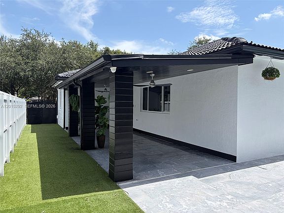 5th image of 7814 NW 165th St