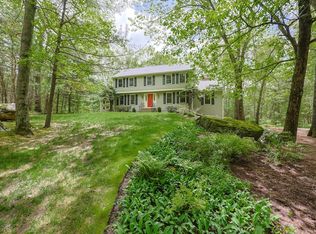 17 Stonecleave Ln, Groton, MA 01450