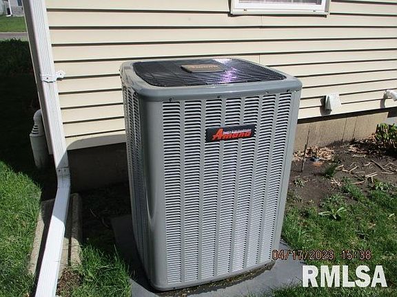 2nd image of 4919 N Glen Elm Dr