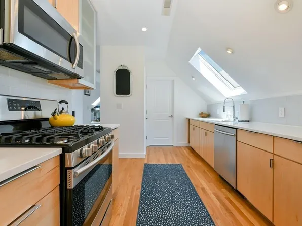 51-53 New Ocean St #3, Swampscott, MA 01907