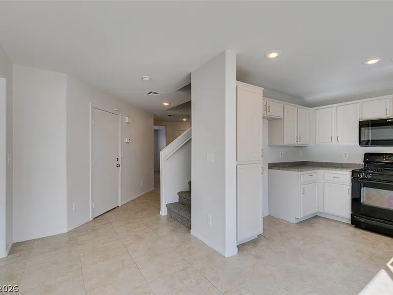 868 Blue Rosalie Pl — Photo 16