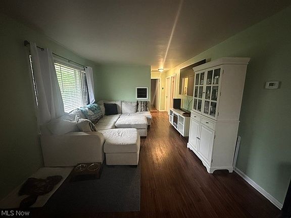 5th image of 438 10th St