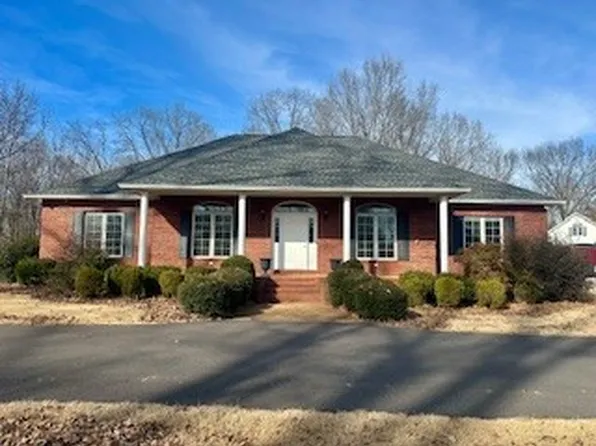 25 Max Dr, Paris, TN 38242