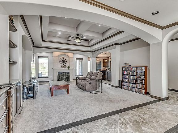 4th image of 15317 Colonia Bella Dr