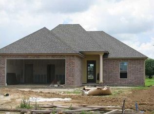 207 Hiatus Ln, Lafayette, LA 70508