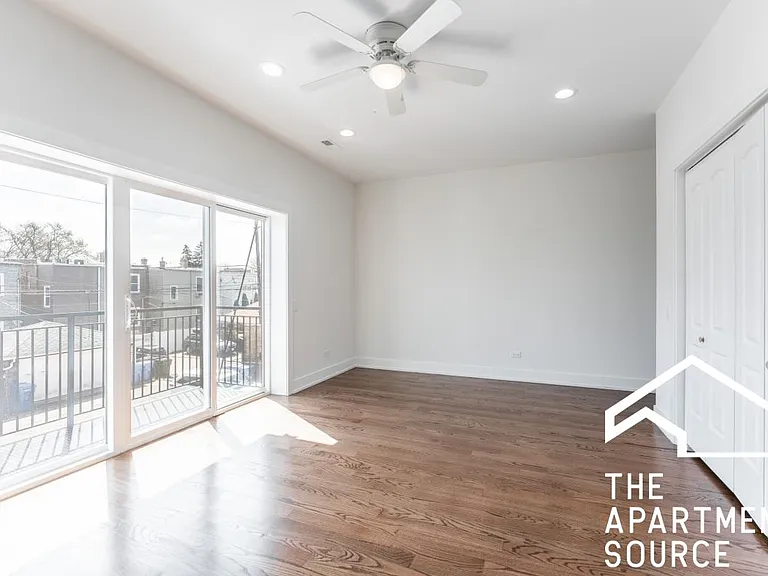 3329 N Avers Ave #3N — Photo 8
