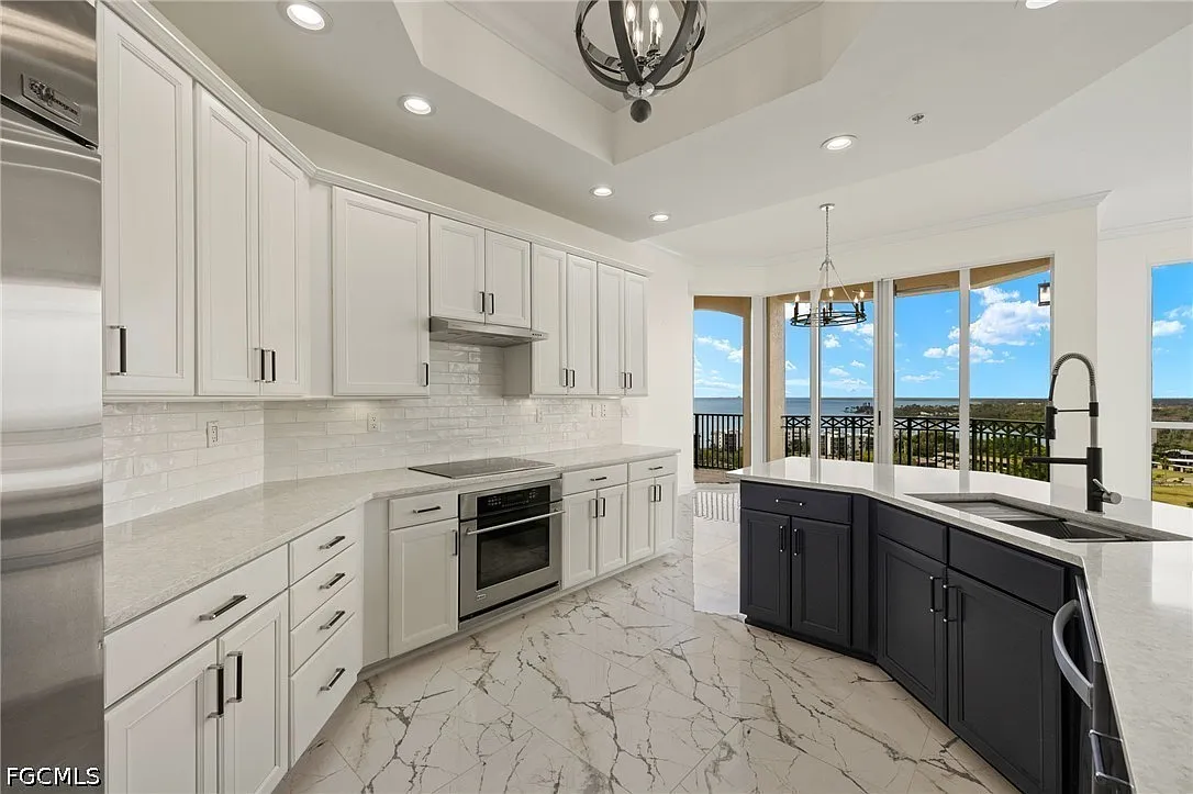 3 bed, 2.5 bath, 2330 sqft, $3,750 — Photo 4