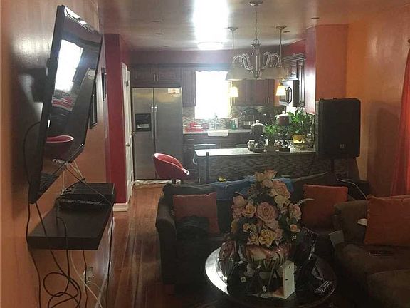 5th image of 116 44 146th St