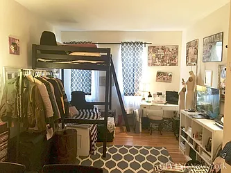 Rented by Living New York