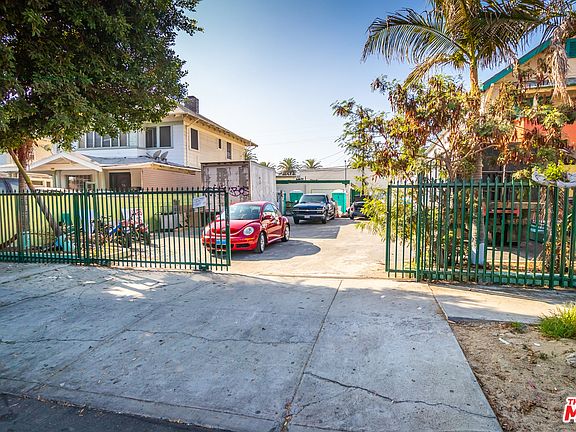 4th image of 4750 Santa Monica Blvd