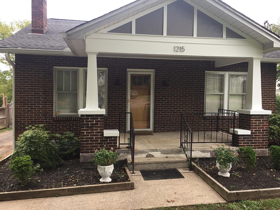 Great Front porch for sitting and enjoying the day.