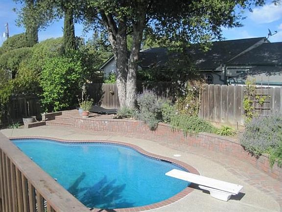 5th image of 1597 Bella Vista Ct