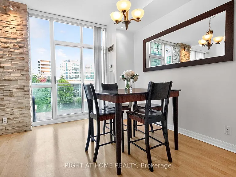 220 Burnhamthorpe Rd W #717 — Photo 2