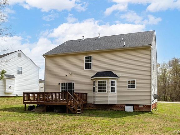 3rd image of 3518 Alderwood Way