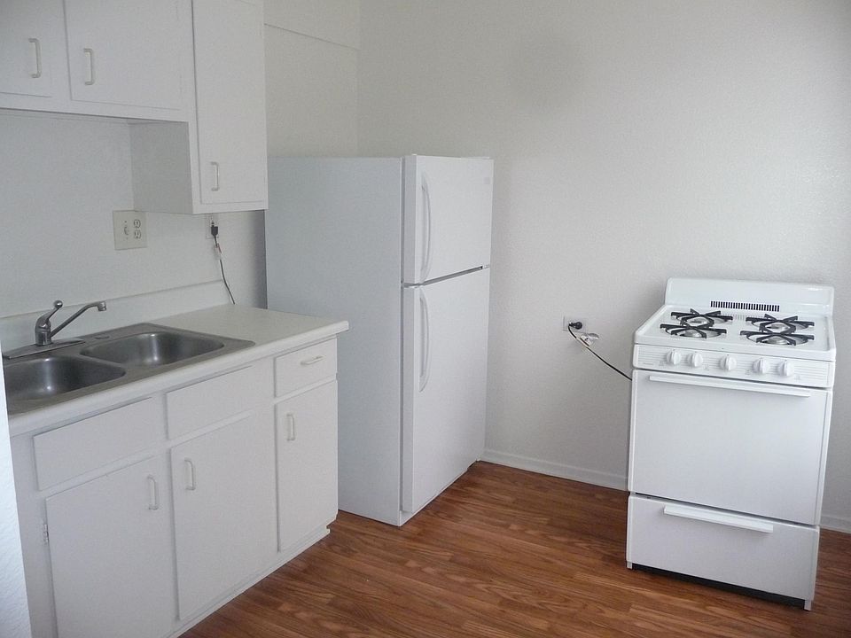 2nd image of 137 Entrada Dr #2