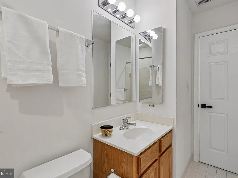 46 Waddington Ln — Photo 45