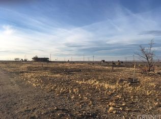 17326 Pearblossom Hwy, Llano, CA 93544