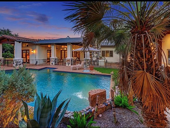 4th image of 4312 Turkey Creek Dr