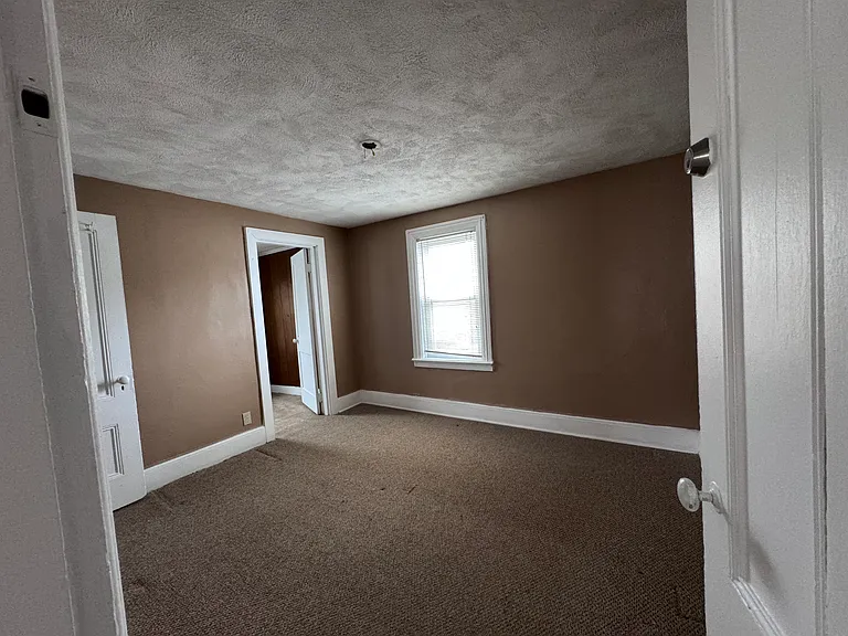 10 Foundry St #2 — Photo 8
