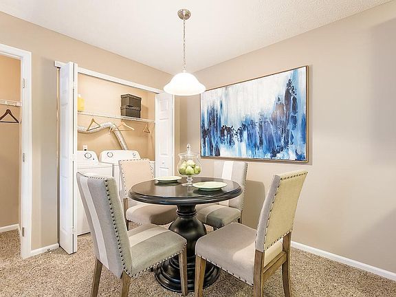 4th image of 5387 Porlock Pl