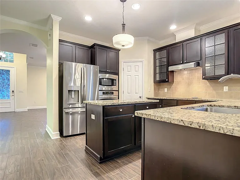 636 Spring Oak Cir — Photo 15