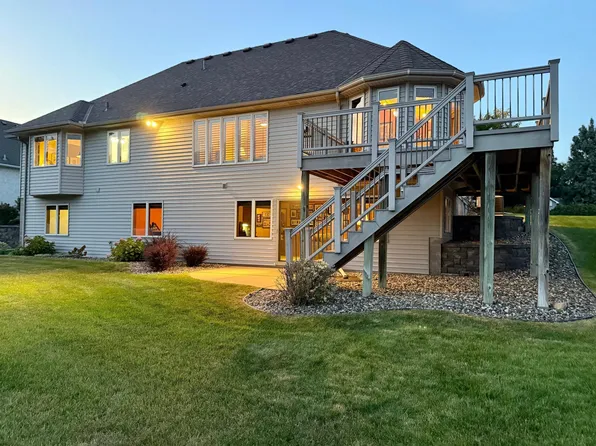 3151 Bent Tree Hills Dr, New Brighton, MN 55112